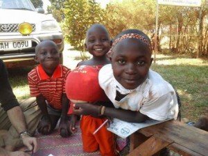 volunteer in African orphanage